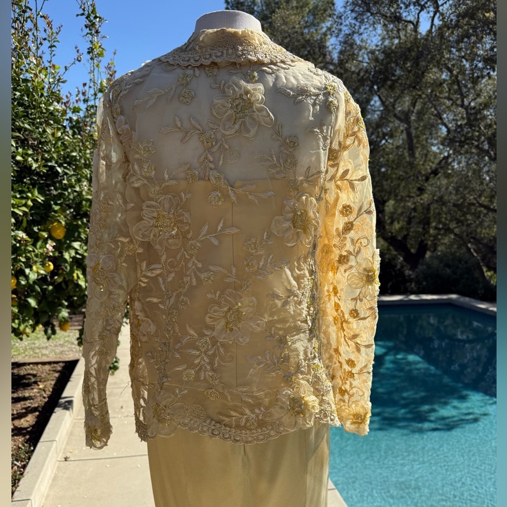 Lucy De Castenou custom 3-pc skirt, cami and hand-embellished jacket - size XL - Picture 6 of 12